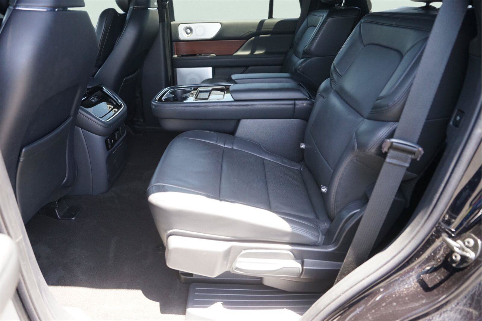 Used 2023 Lincoln Navigator Reserve AWD/4WD image 13