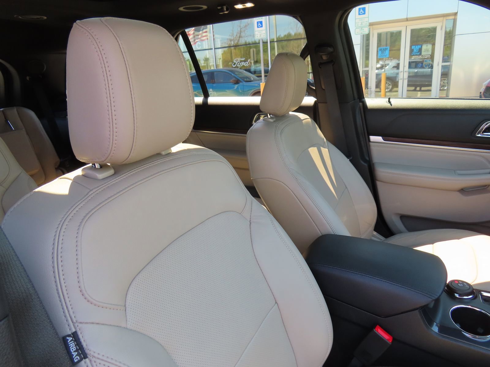 Used 2018 Ford Explorer Limited w/ Equipment Group 301A image 33