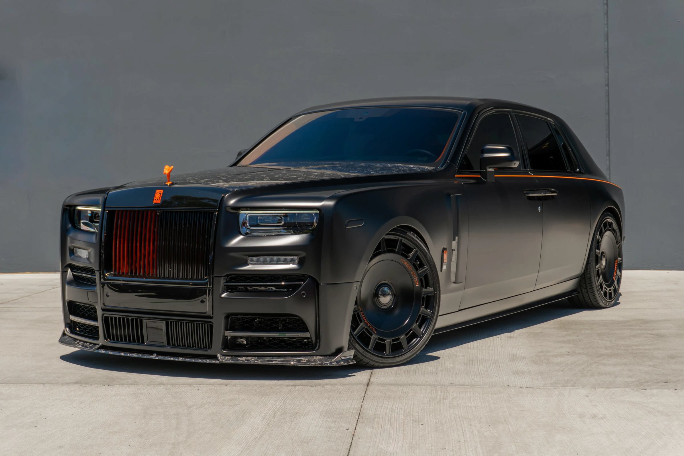 Used 2026 Rolls-Royce Phantom Sedan RWD image 3