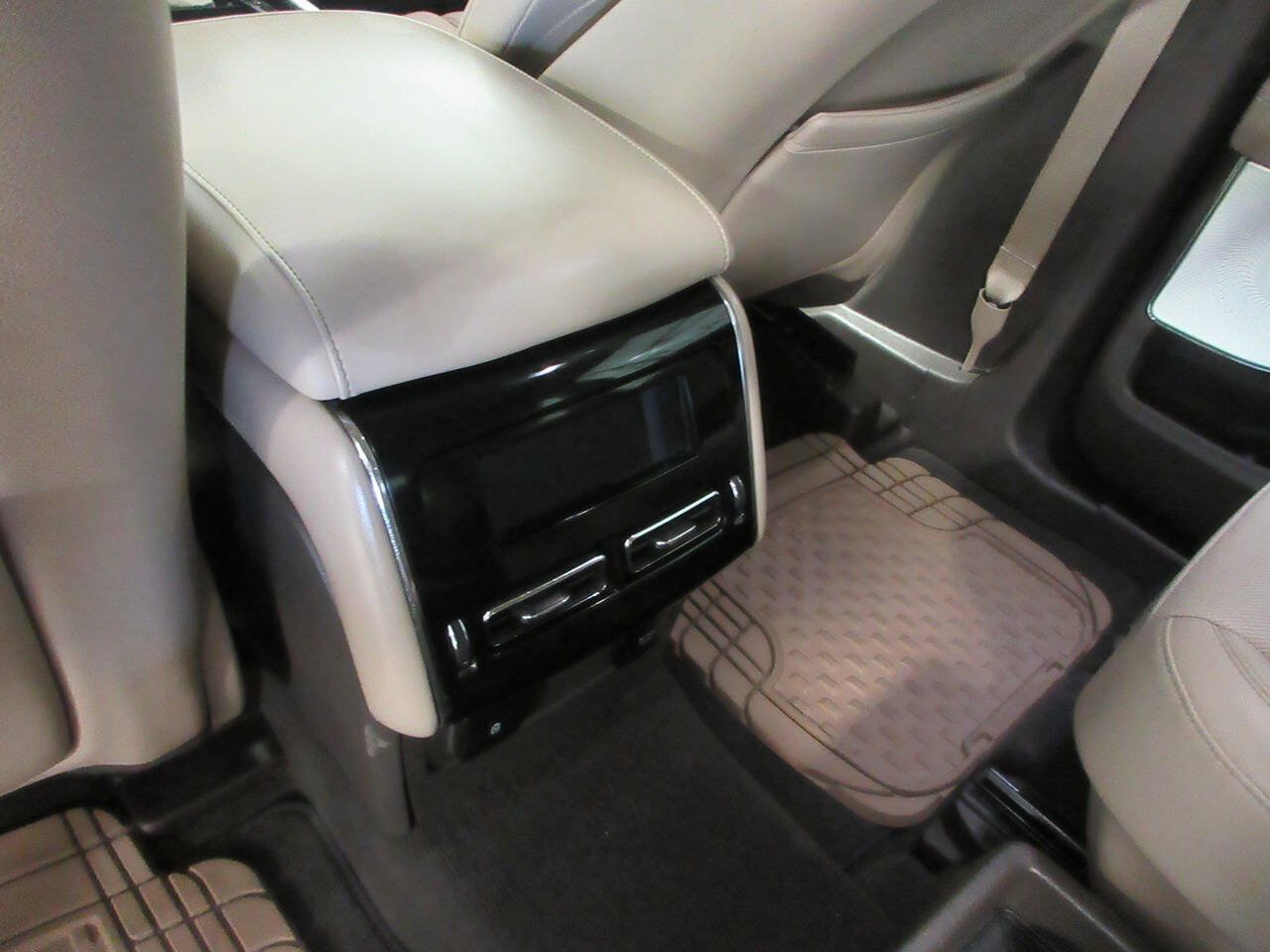 Used 2020 Lincoln Aviator Reserve w/ Equipment Group 202A AWD/4WD image 27