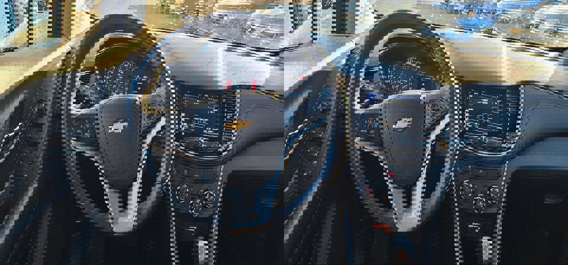 Used 2022 Chevrolet Trax LT w/ Driver Confidence Package image 13