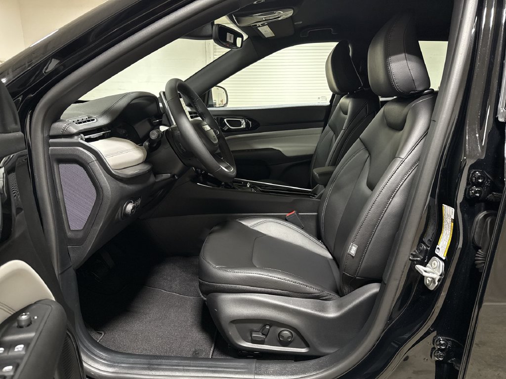 New 2026 Jeep Compass Limited AWD/4WD image 19