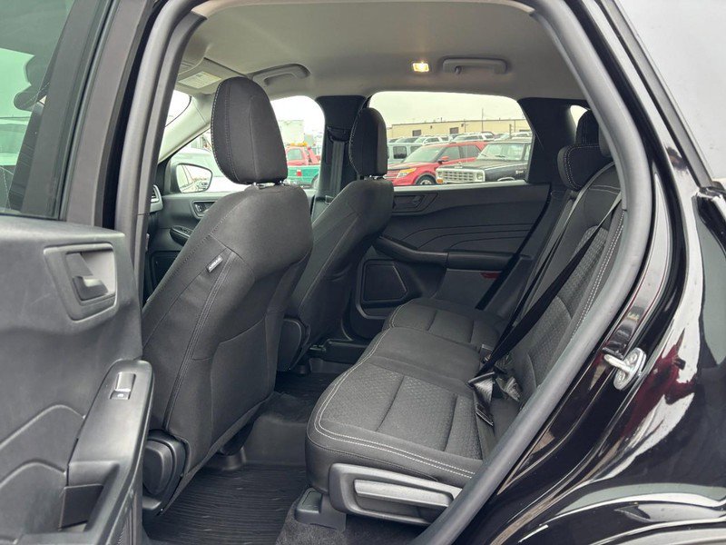 Used 2025 Ford Escape Active w/ Tech Pack #1 AWD/4WD image 12