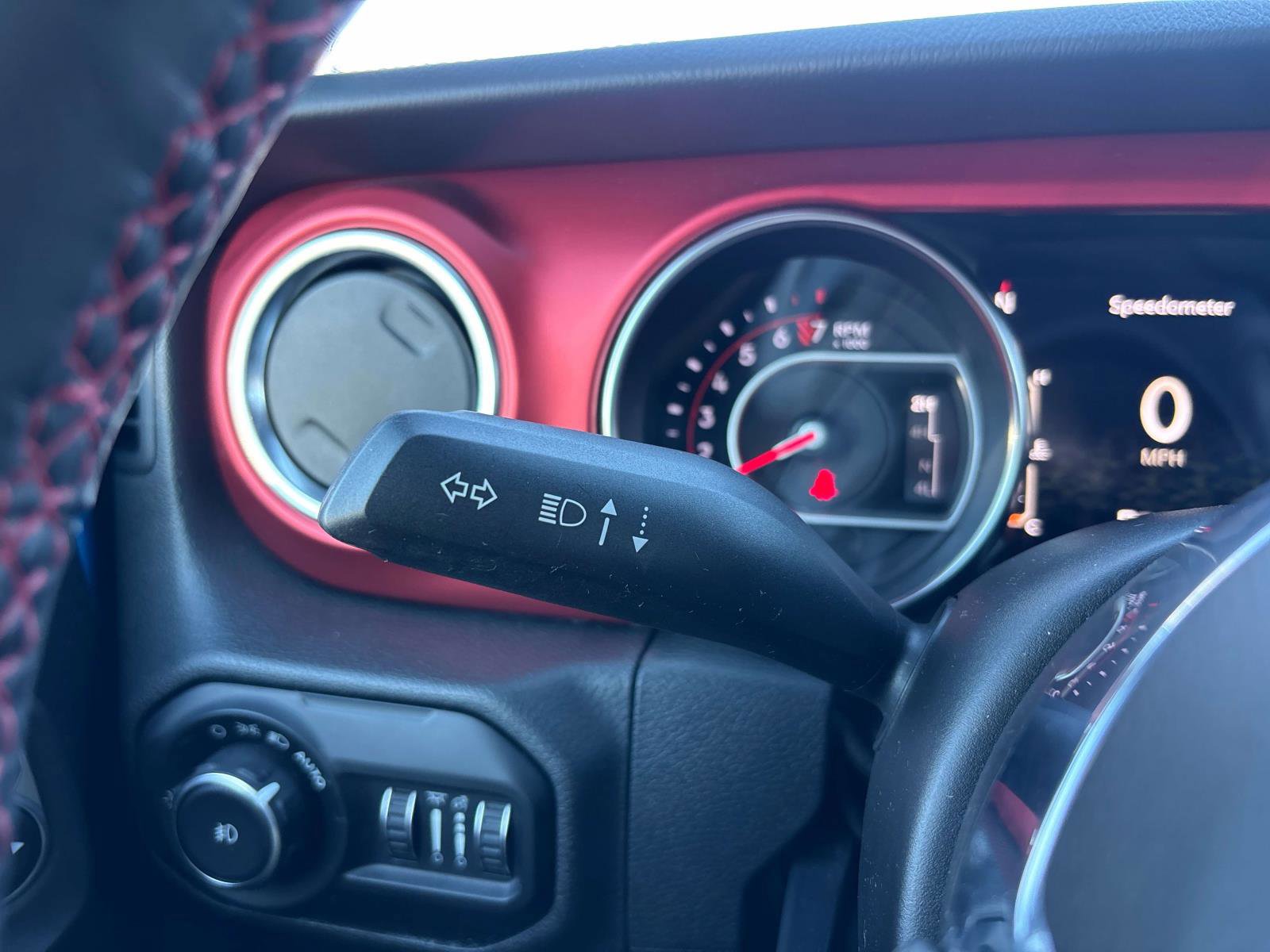 Certified 2021 Jeep Wrangler Unlimited Rubicon w/ Xtreme Recon 35" Tire Package image 30