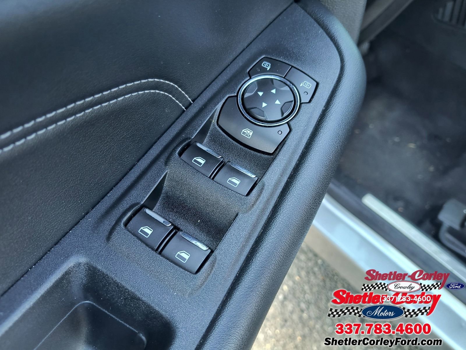 Used 2022 Ford Edge Titanium image 21