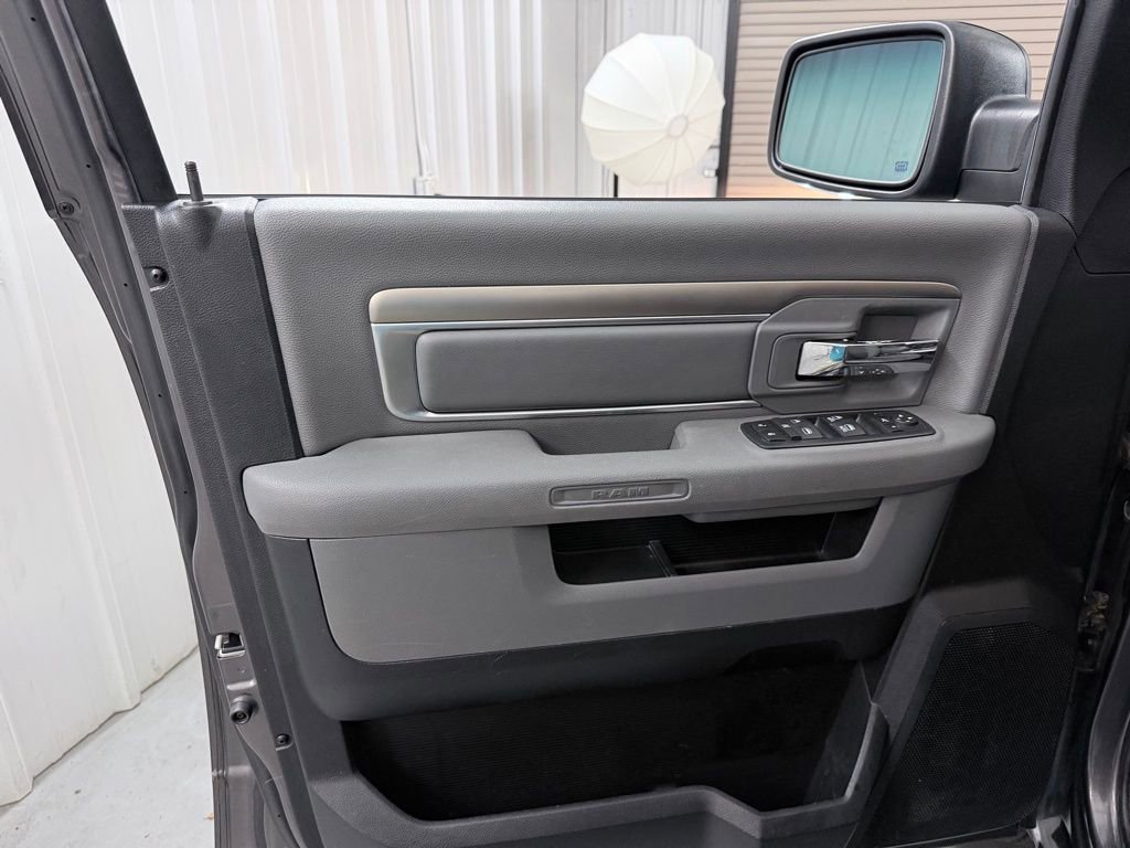 Used 2016 RAM 1500 Lone Star RWD image 12