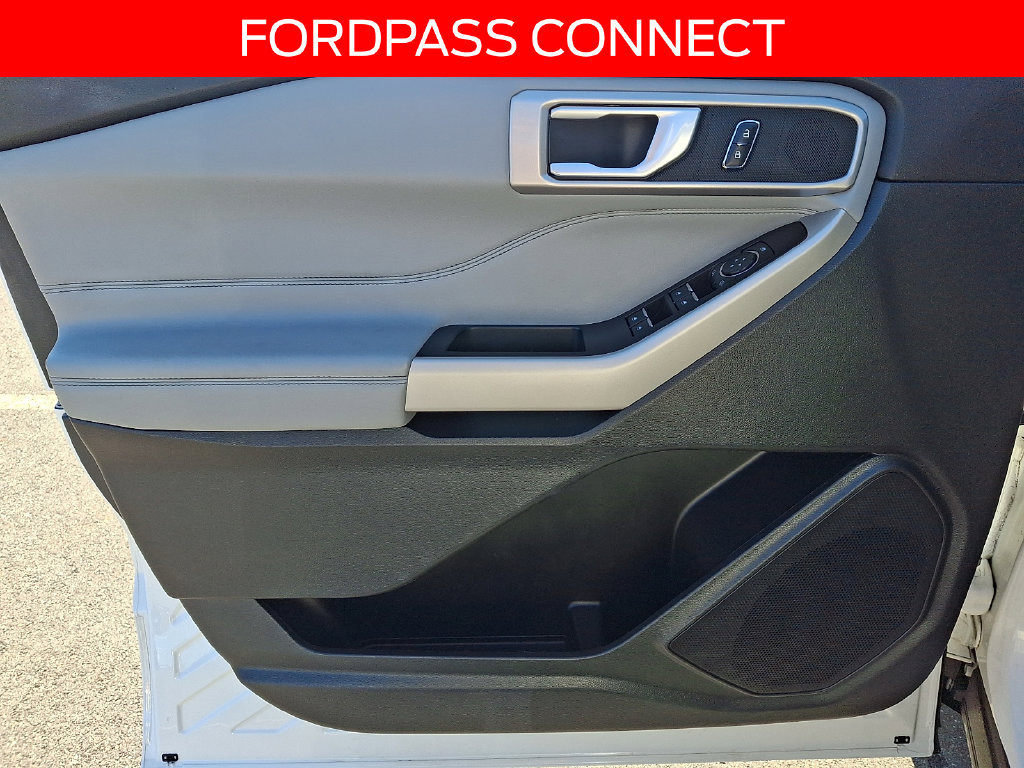 Certified 2024 Ford Explorer XLT w/ Equipment Group 202A AWD/4WD image 12