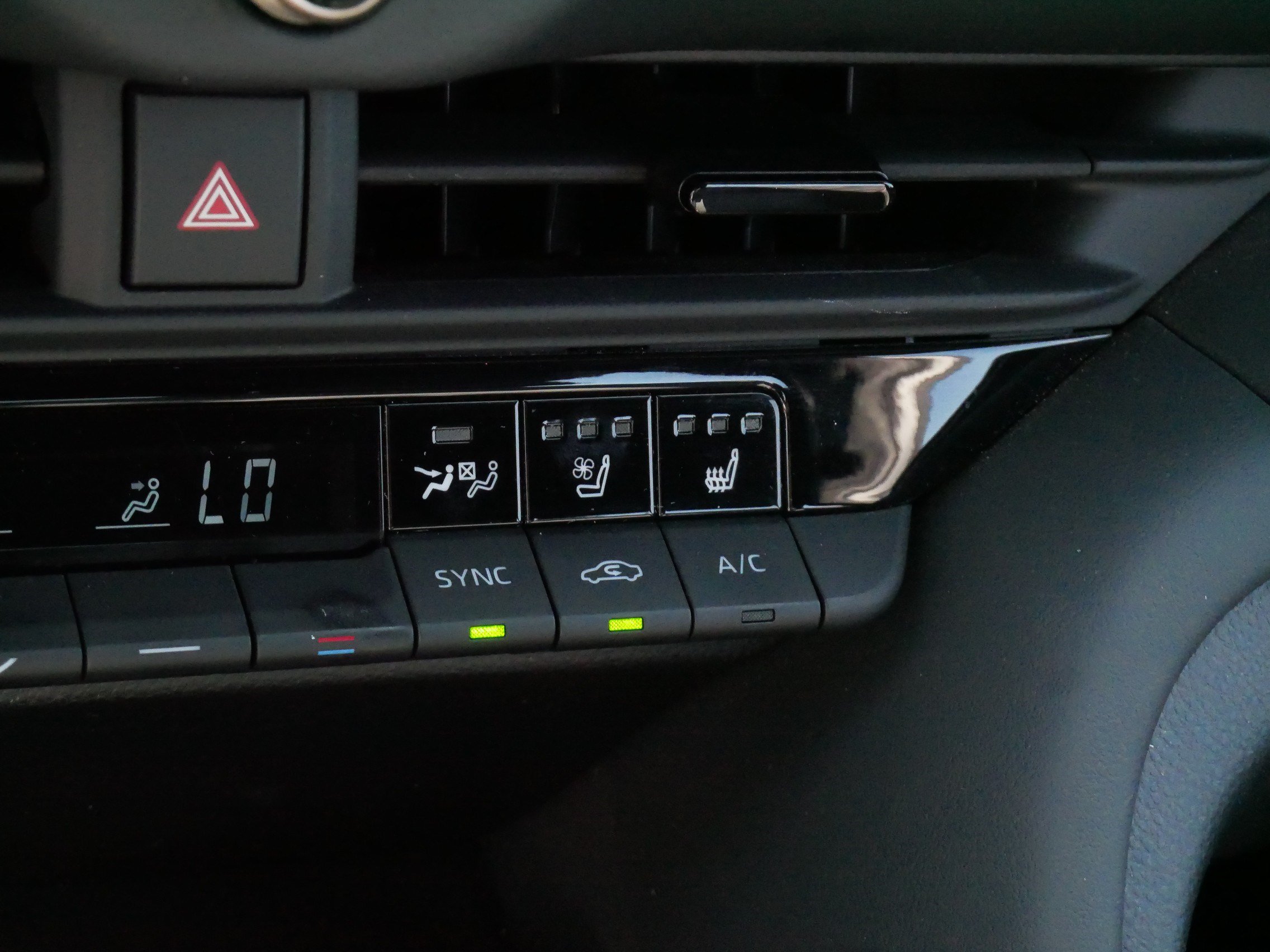 Certified 2026 Toyota Crown AWD/4WD image 29