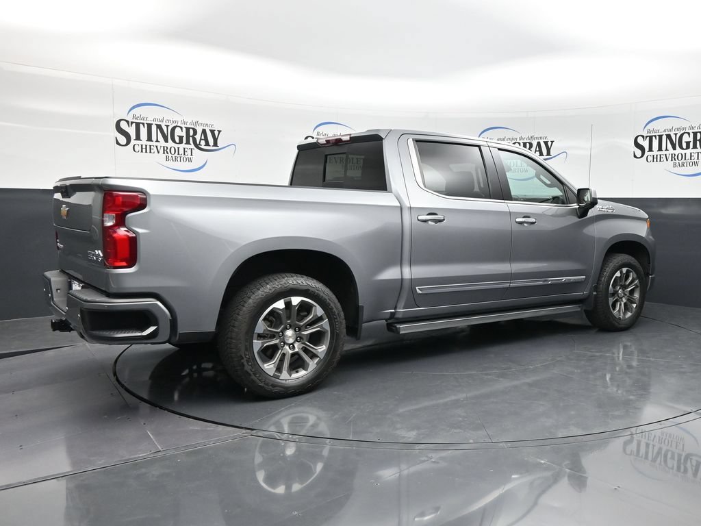 Certified 2024 Chevrolet Silverado 1500 High Country w/ Technology Package AWD/4WD image 9
