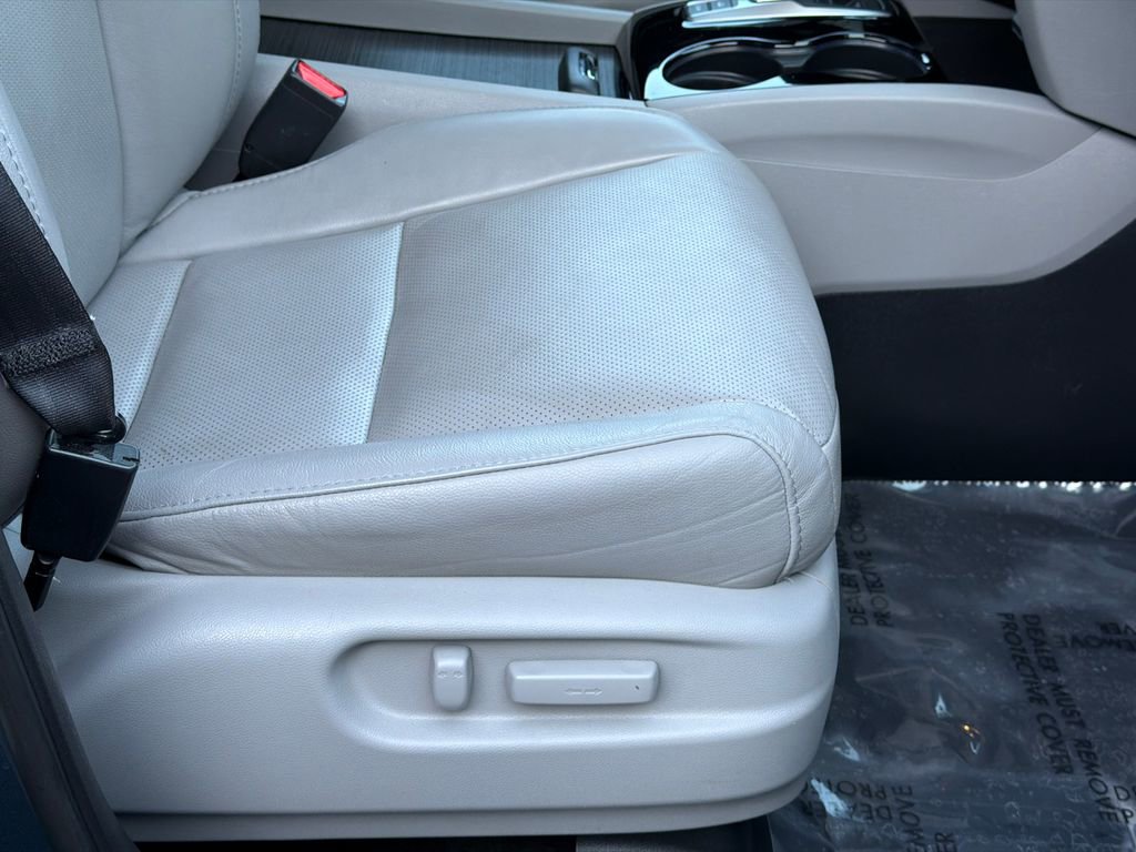 Used 2016 Honda Pilot Elite image 12