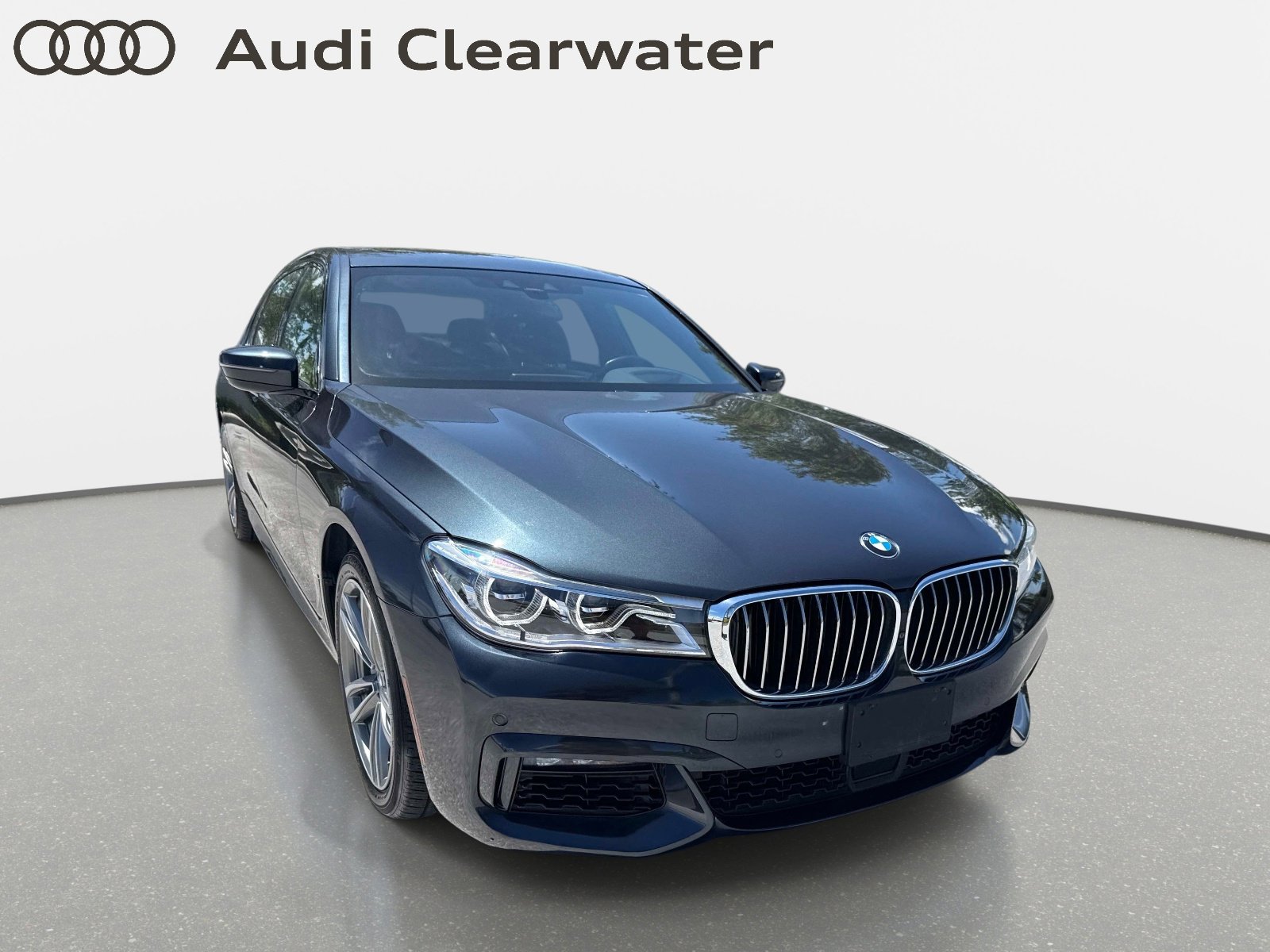 Used 2019 BMW 750i xDrive AWD/4WD image 8
