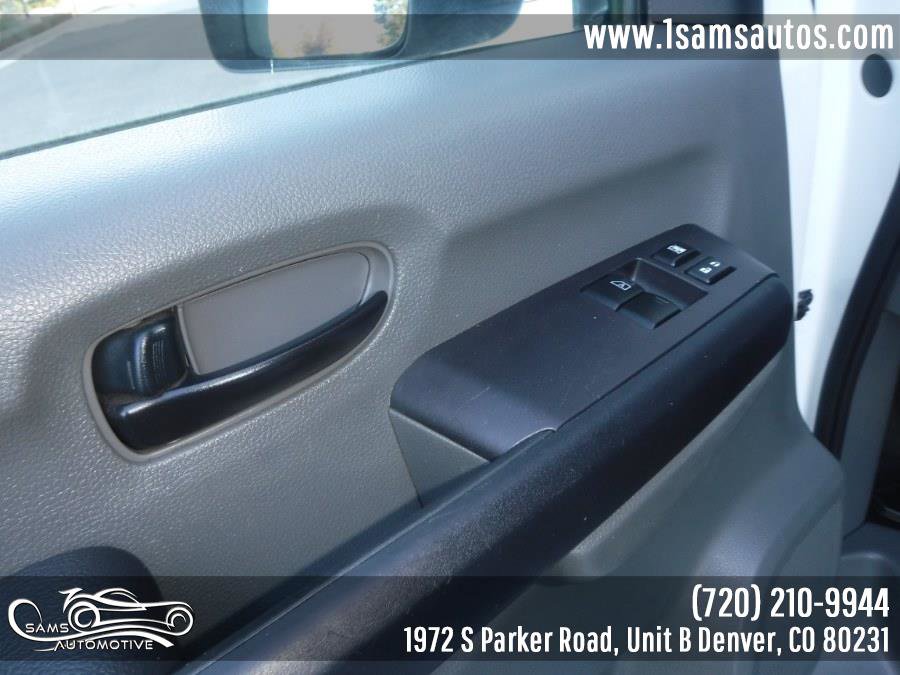 Used 2018 Nissan NV 3500 S image 34