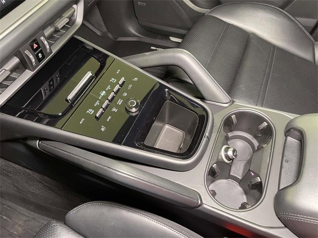 Certified 2024 Porsche Cayenne image 35