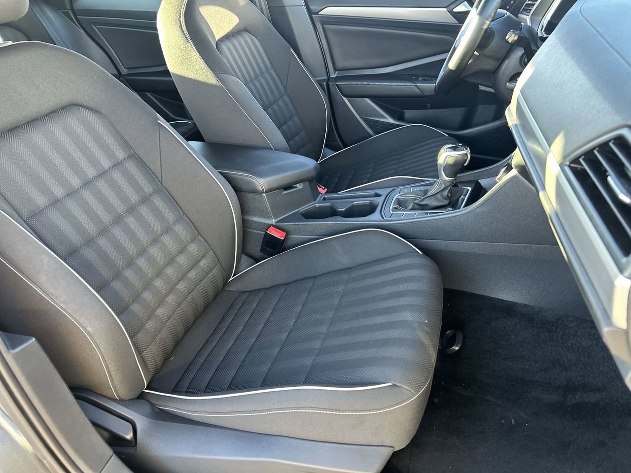 Certified 2023 Volkswagen Jetta Sport image 8