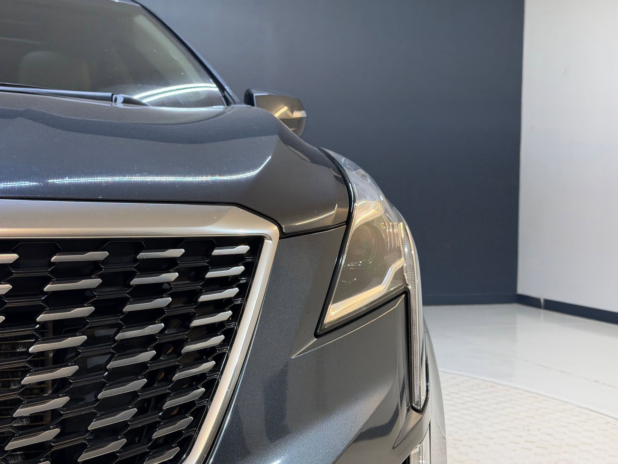 Used 2020 Cadillac XT5 Premium Luxury FWD image 11