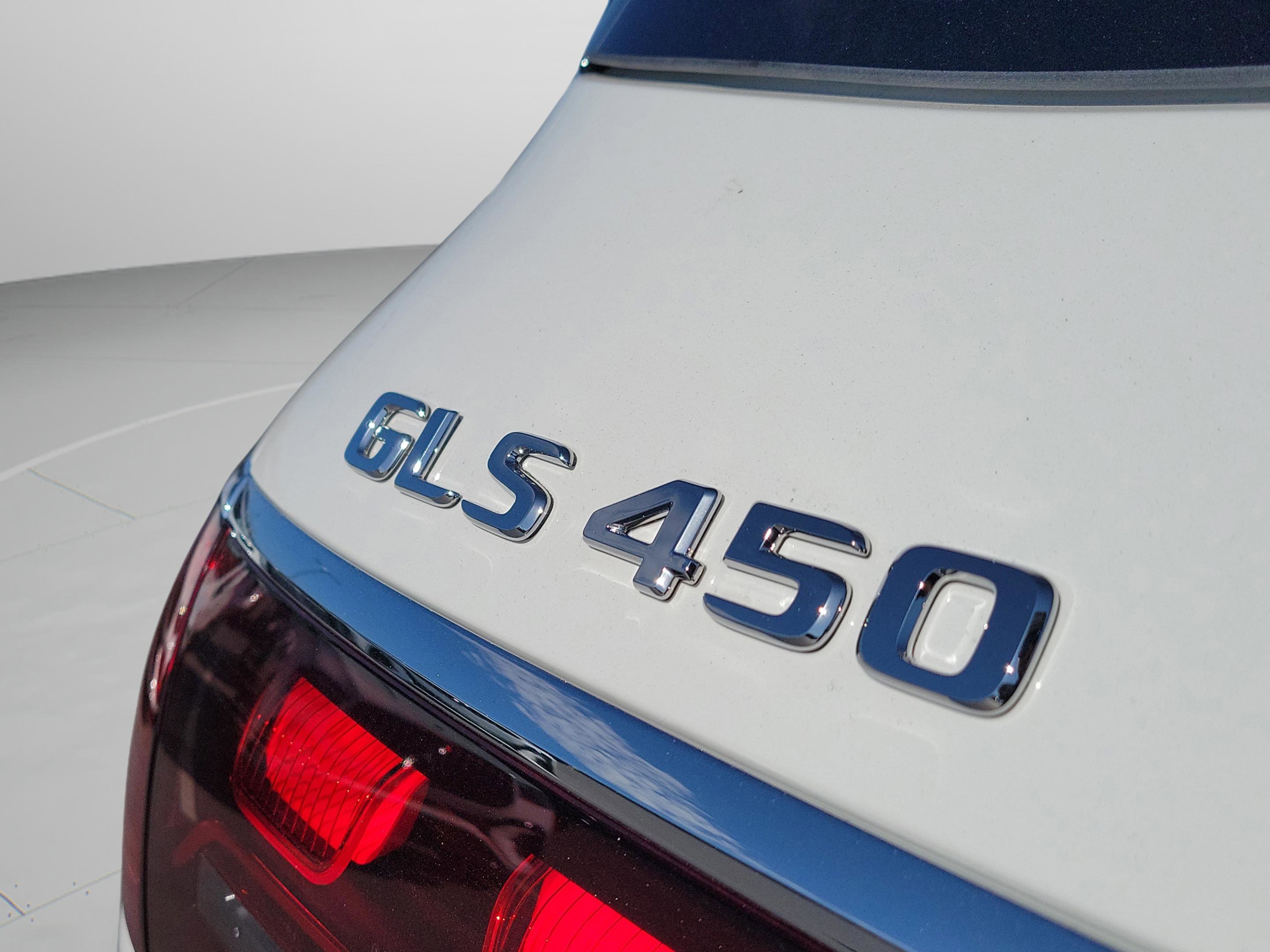 New 2026 Mercedes-Benz GLS 450 4MATIC image 33