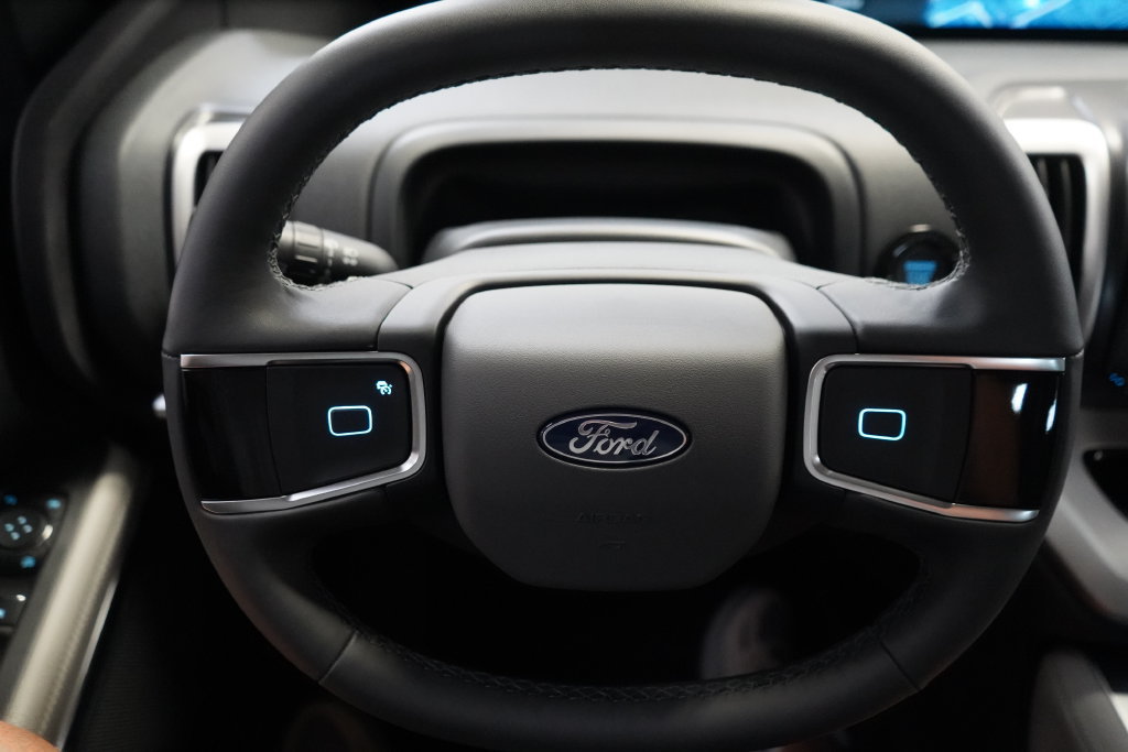 New 2026 Ford Expedition Active AWD/4WD image 37