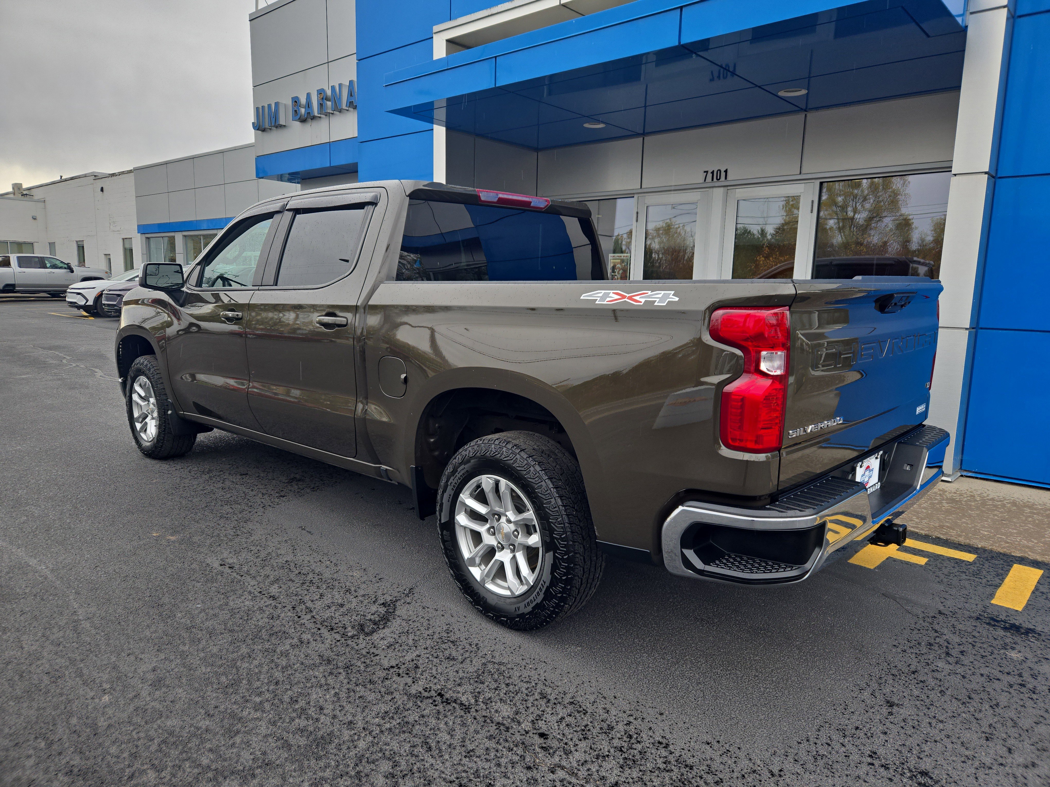 Certified 2023 Chevrolet Silverado 1500 LT image 3