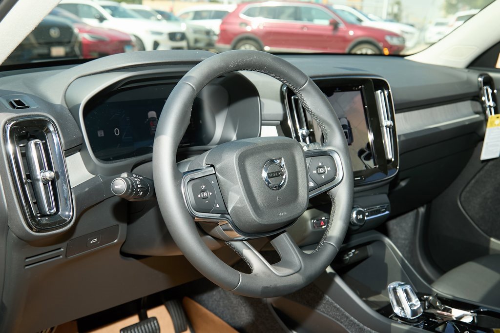 New 2026 Volvo XC40 B5 Plus w/ Protection Package Premier image 10