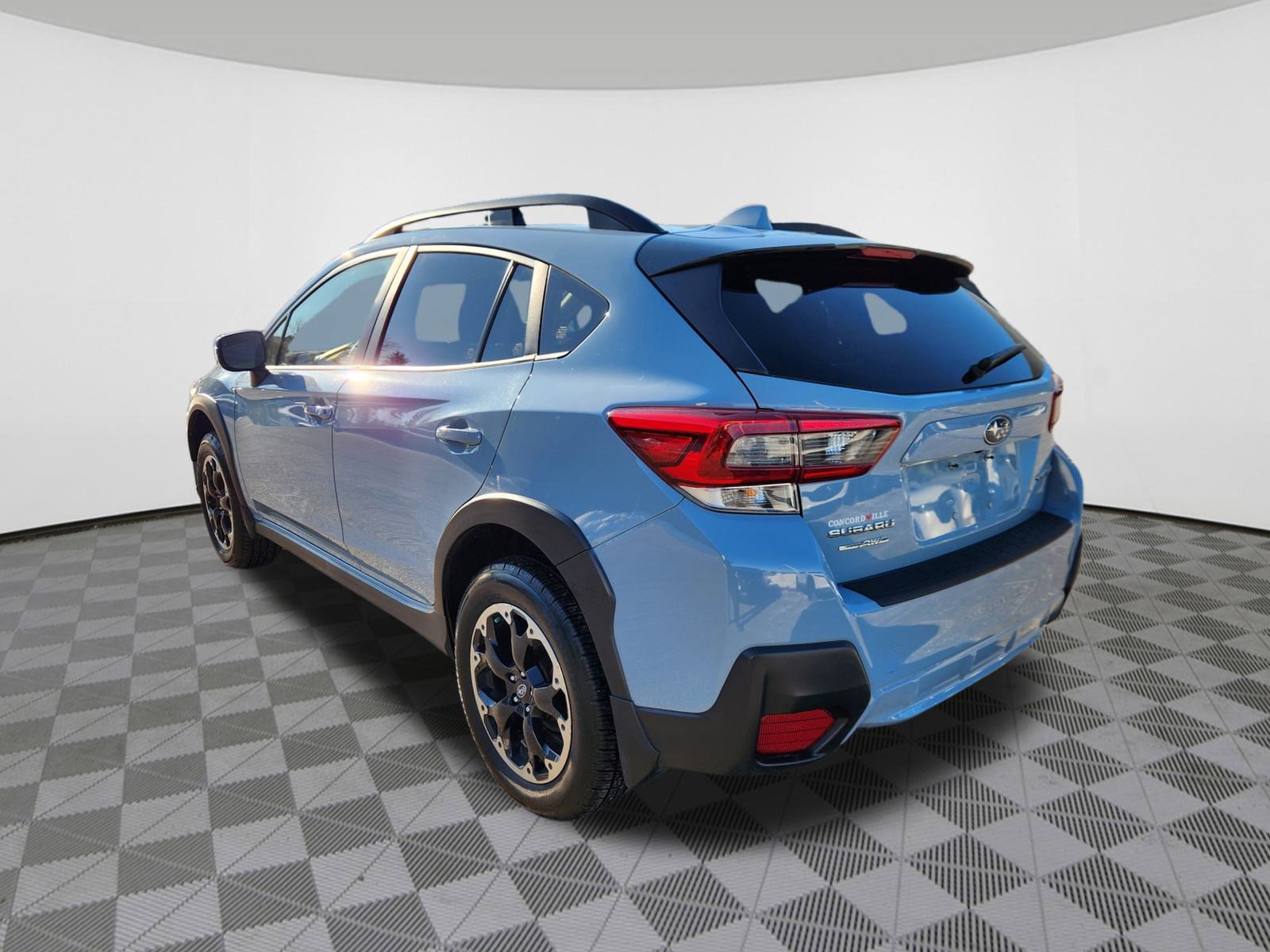 Used 2021 Subaru Crosstrek 2.0i Premium w/ Moonroof Package image 3