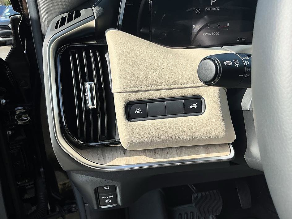 New 2026 Nissan Armada Platinum w/ Convenience Package image 11