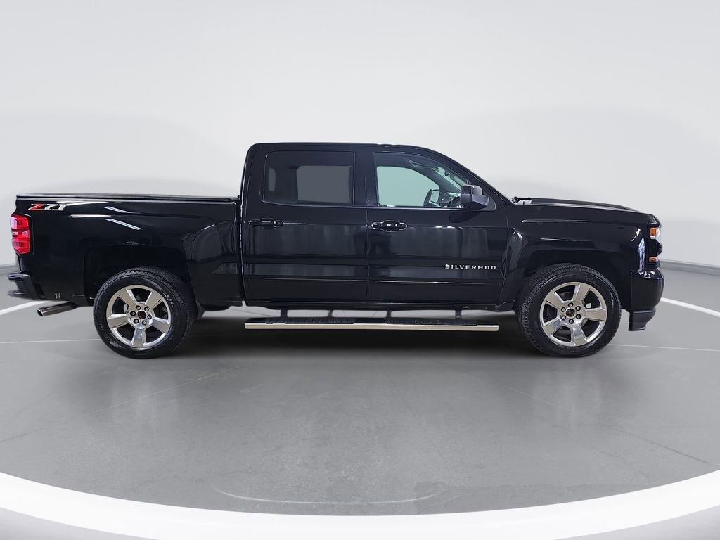 Used 2018 Chevrolet Silverado 1500 LT w/ All Star Edition image 2