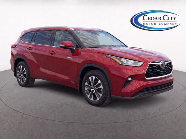 Used 2020 Toyota Highlander XLE