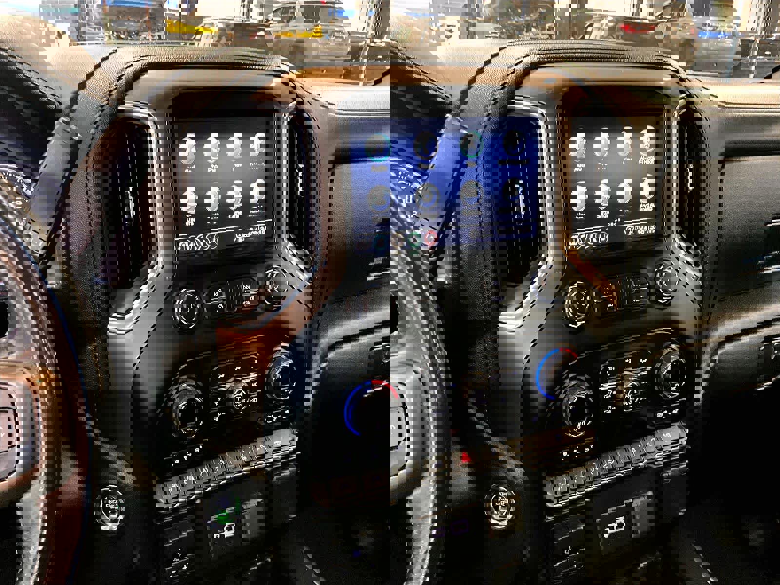 Used 2020 Chevrolet Silverado 1500 High Country w/ Technology Package image 18