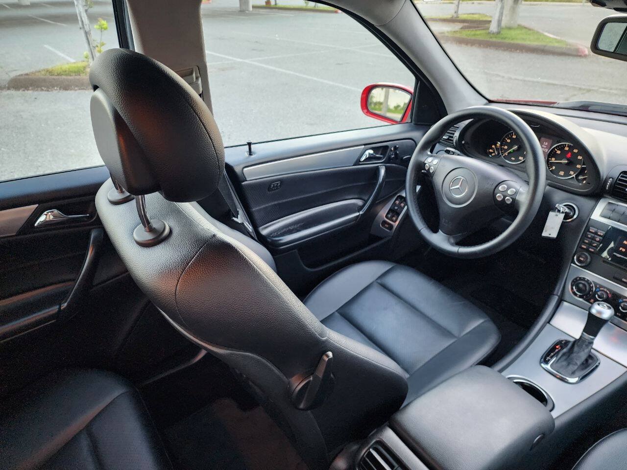 Used 2005 Mercedes-Benz C 230 Sedan image 23