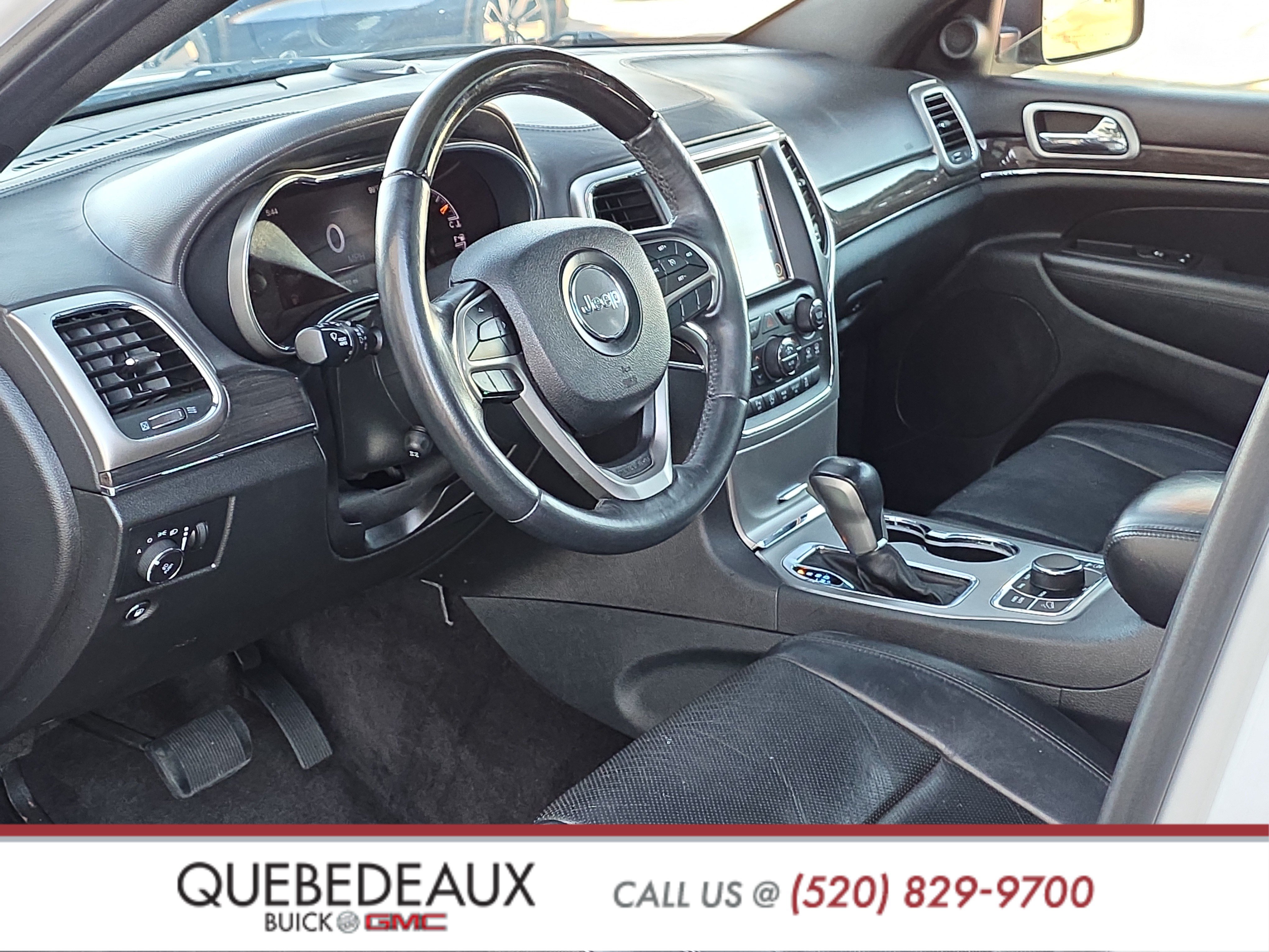 Used 2018 Jeep Grand Cherokee Overland AWD/4WD image 10