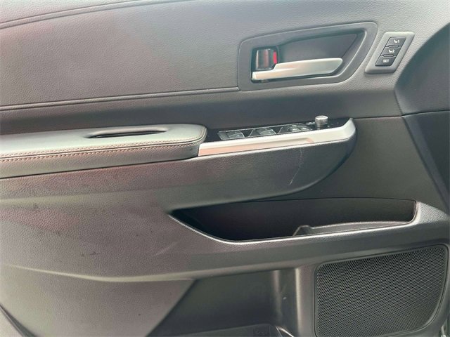 Used 2025 Toyota Sienna Platinum image 20