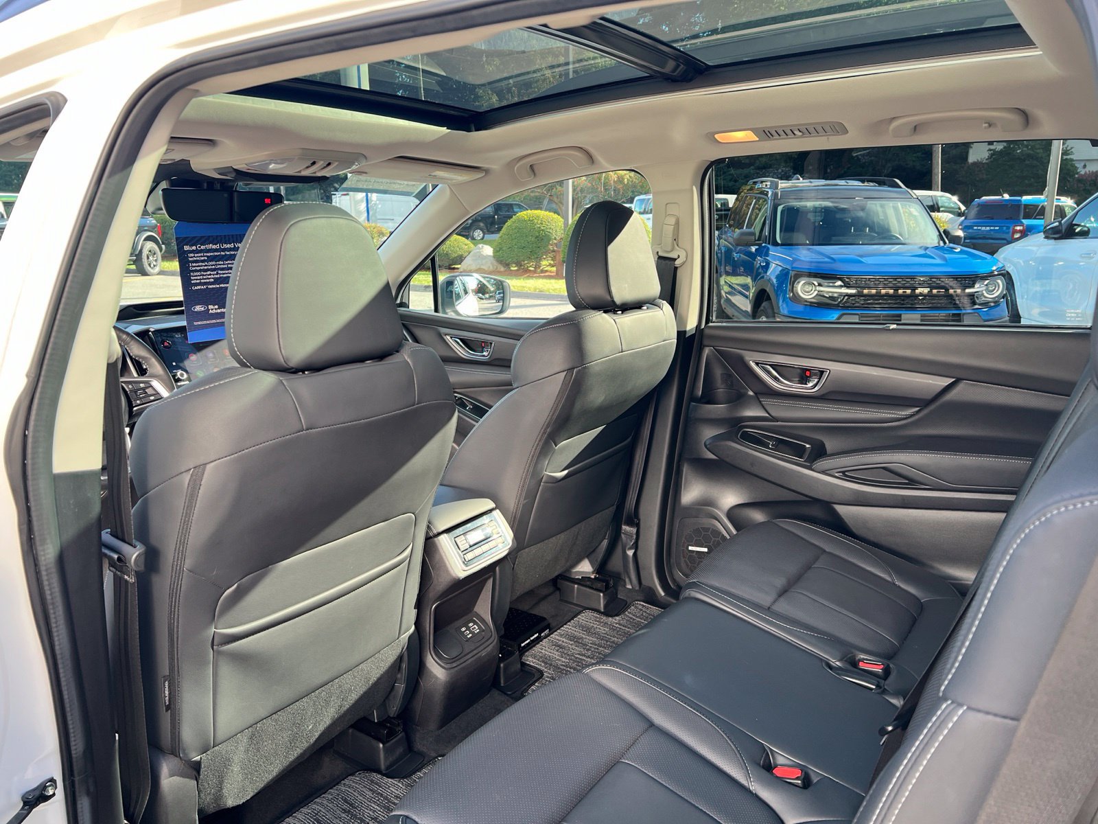 Used 2023 Subaru Ascent Limited w/ Technology Package AWD/4WD image 19