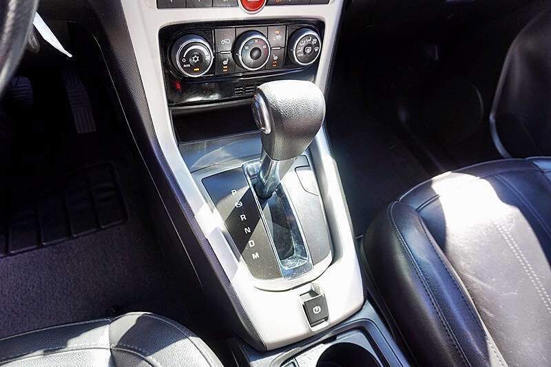 Used 2013 Chevrolet Captiva Sport LTZ FWD image 29