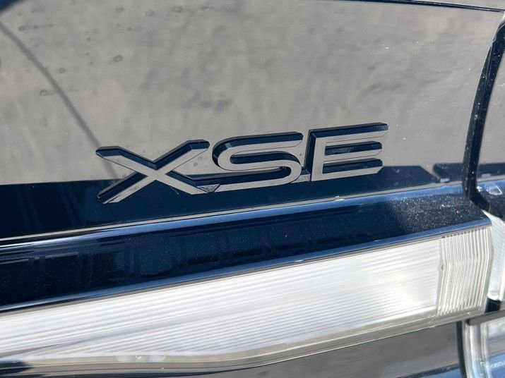 New 2026 Toyota Prius XSE image 13