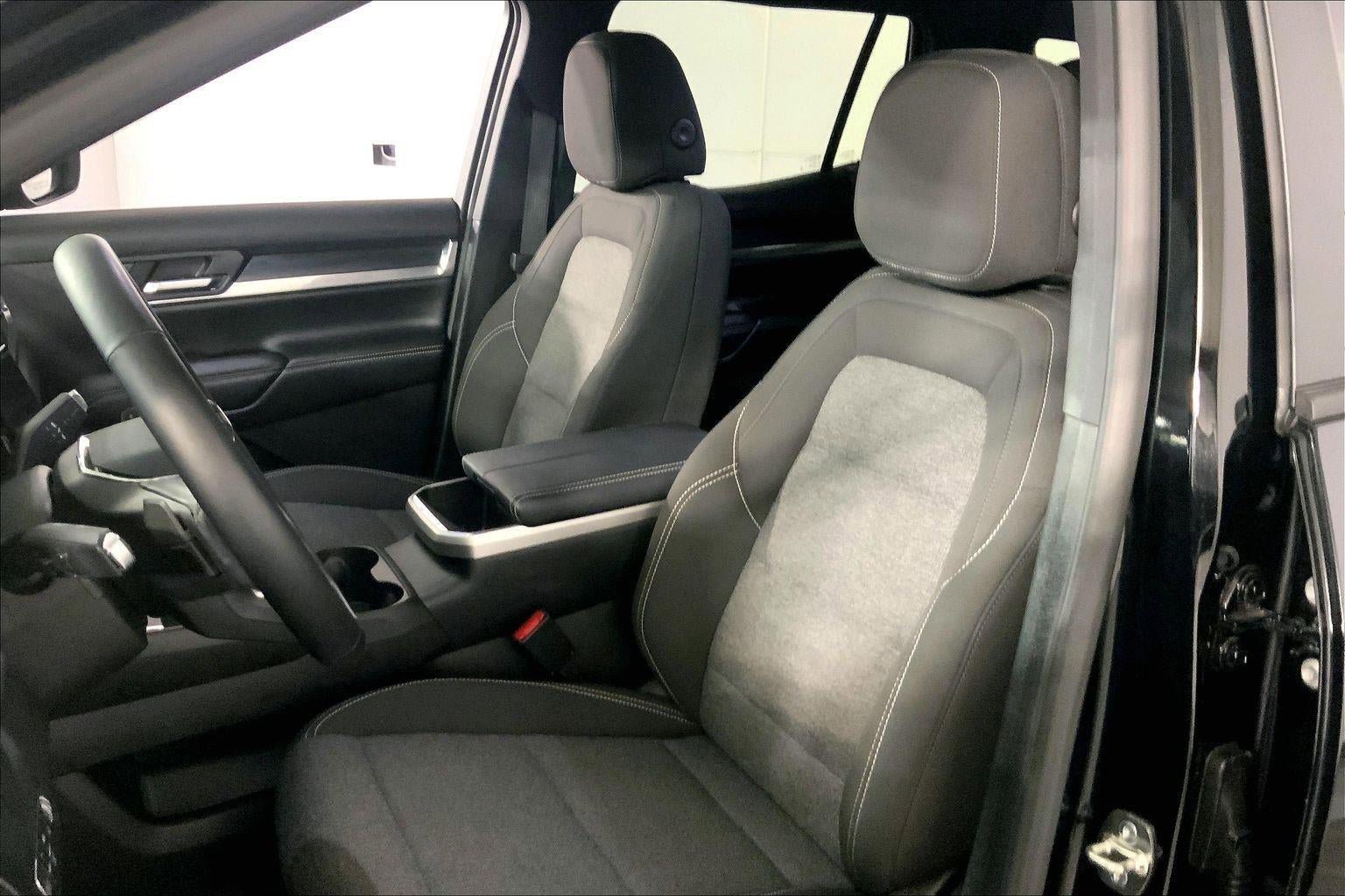 Used 2025 GMC Terrain Elevation AWD/4WD image 22