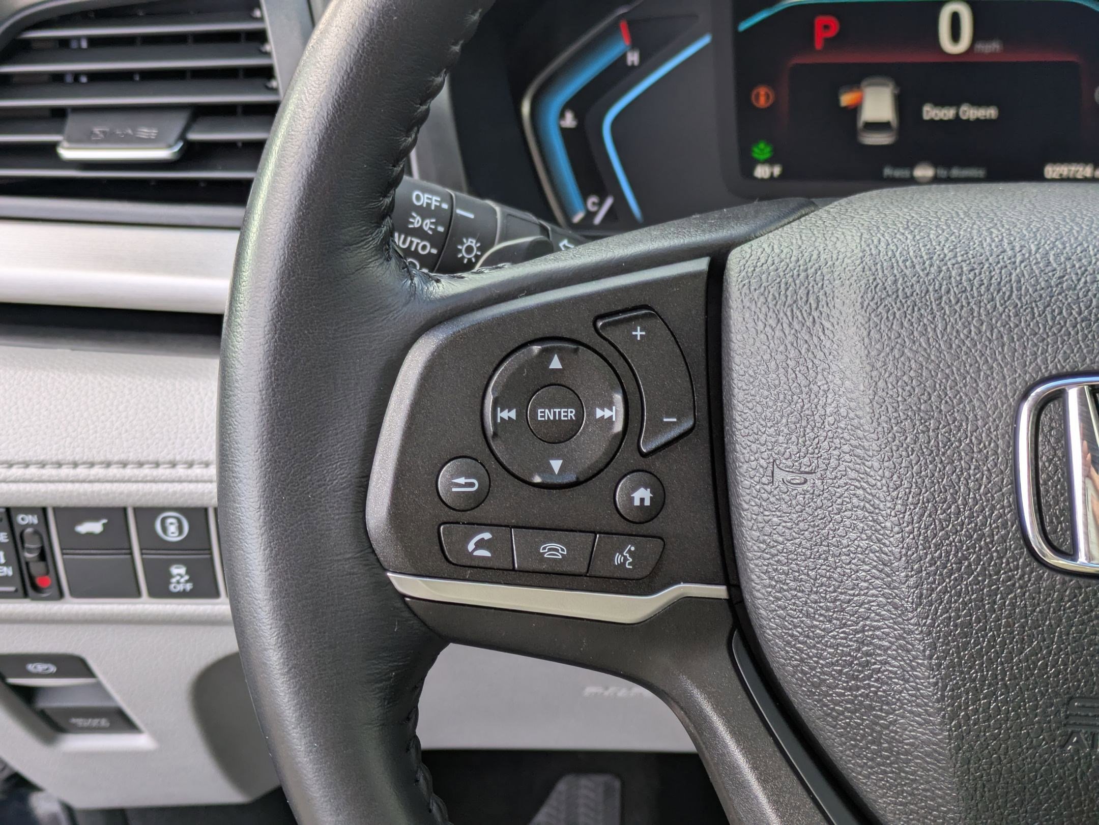 Used 2023 Honda Odyssey EX-L image 20