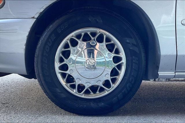 Used 2004 Buick Century Custom FWD image 9