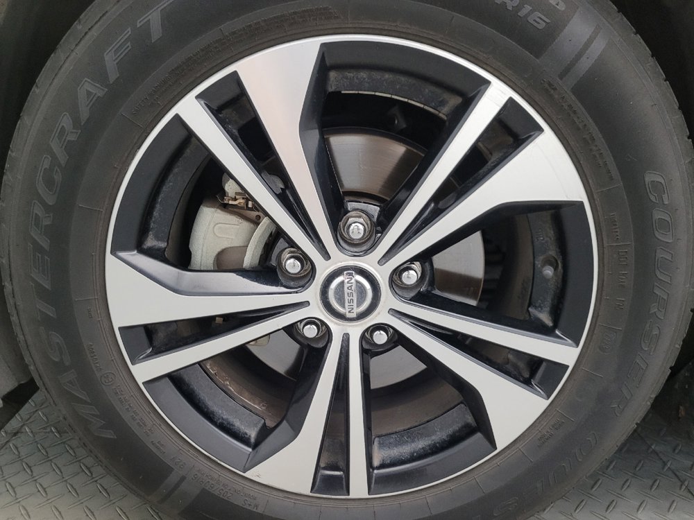 Used 2020 Nissan Sentra SV w/ Electronics Package FWD image 31