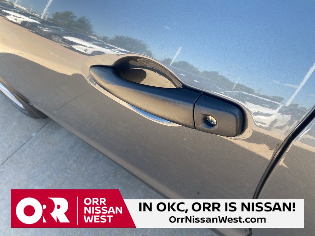 New 2025 Nissan Kicks Play S image 11