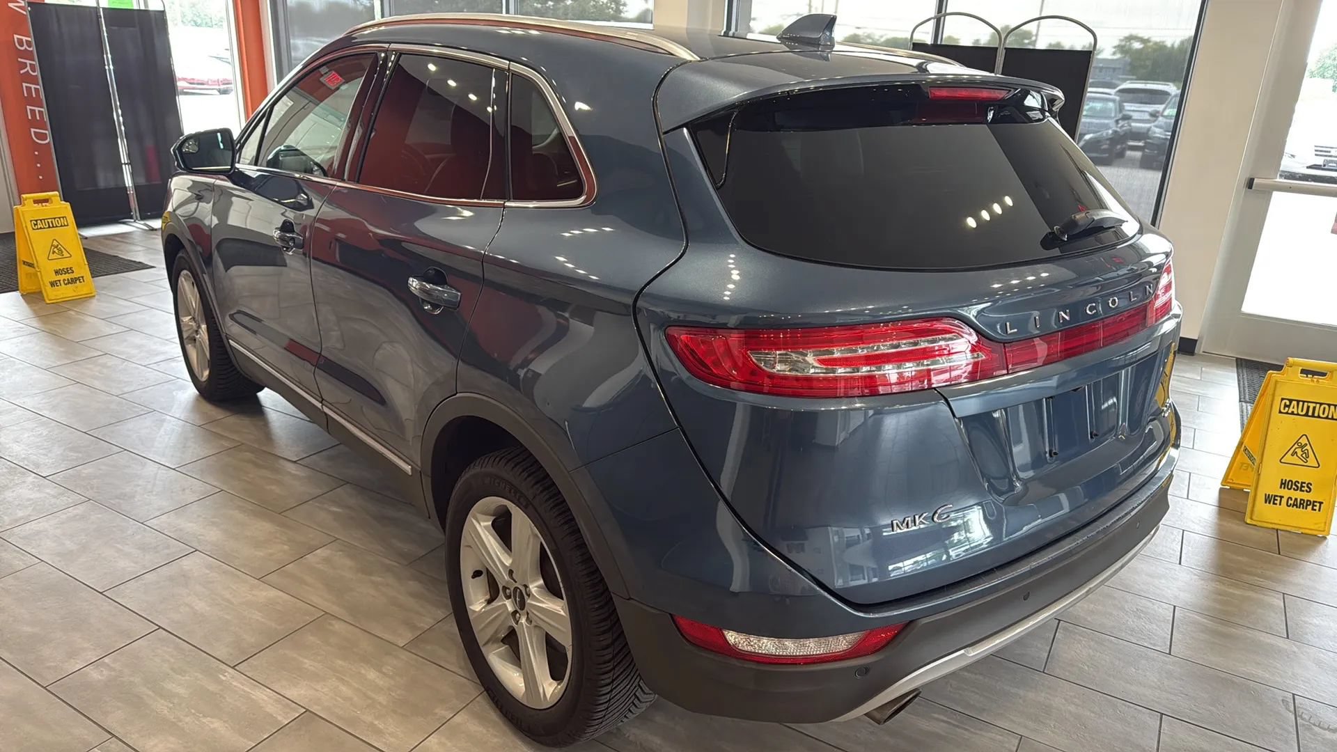Used 2018 Lincoln MKC Premiere FWD image 5