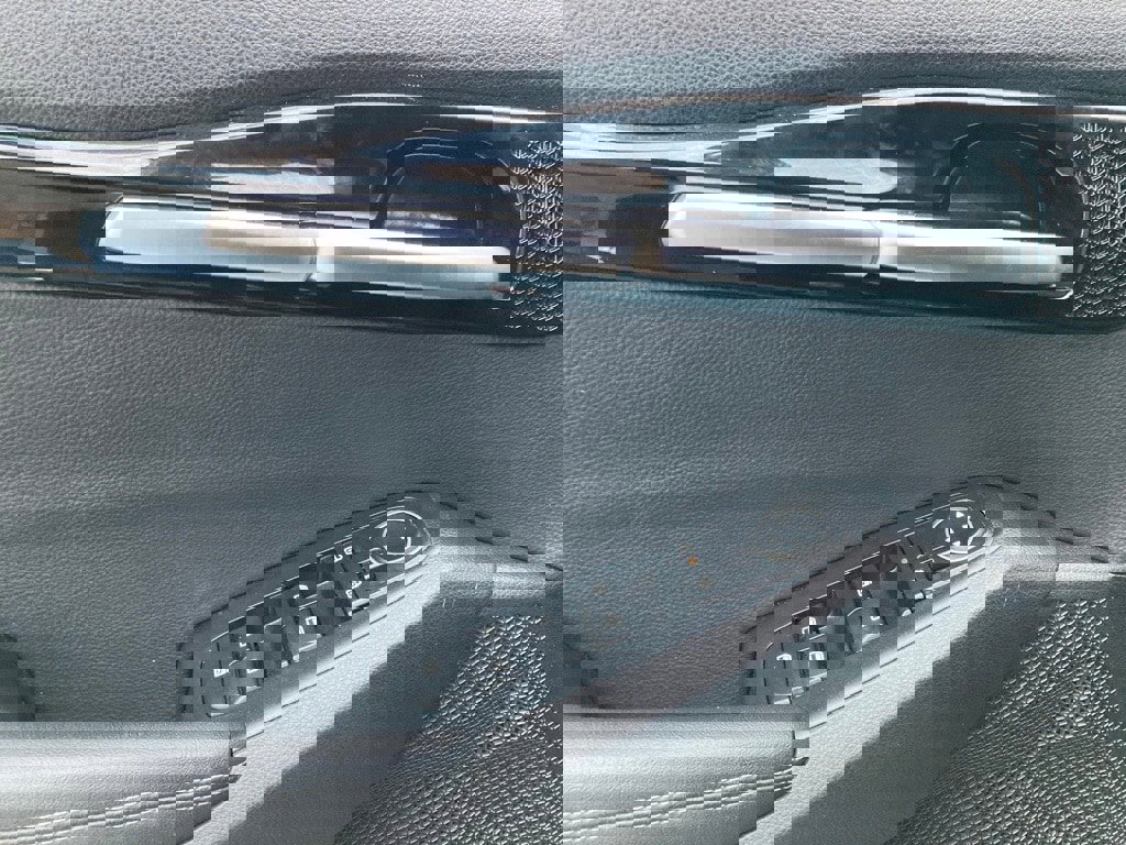 Used 2025 Kia Seltos S image 11