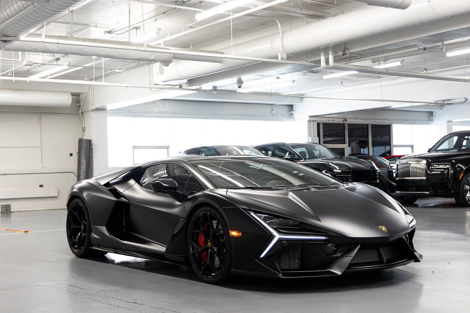 Used 2024 Lamborghini Revuelto AWD/4WD image 13