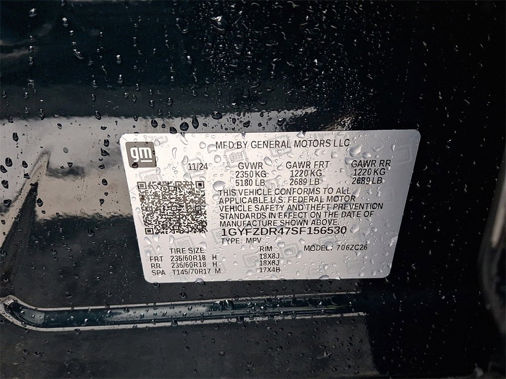 Used 2025 Cadillac XT4 Premium Luxury w/ Cold Weather Package image 30