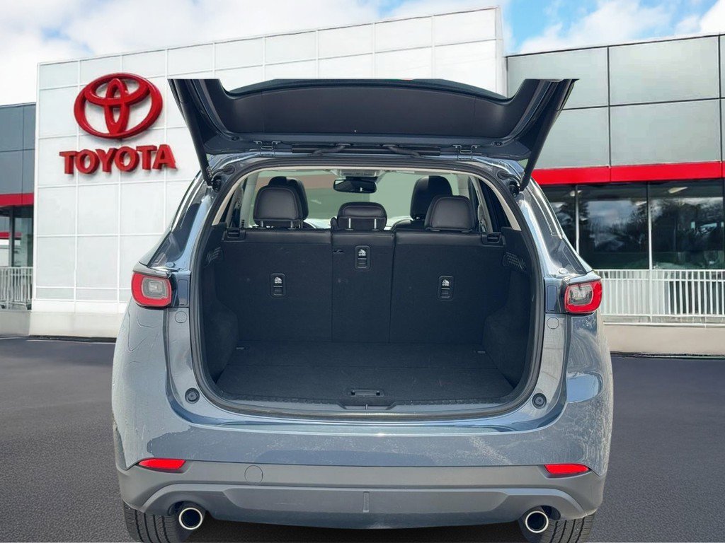 Used 2025 MAZDA CX-5 Carbon Edition image 8