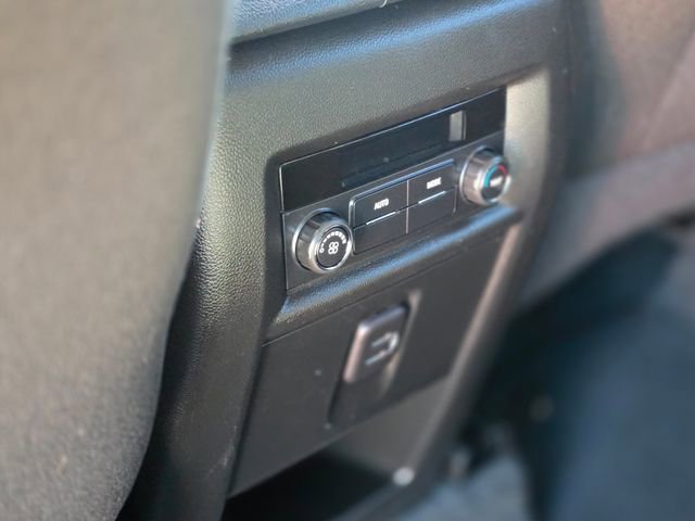 Used 2023 Chevrolet Traverse LT image 17