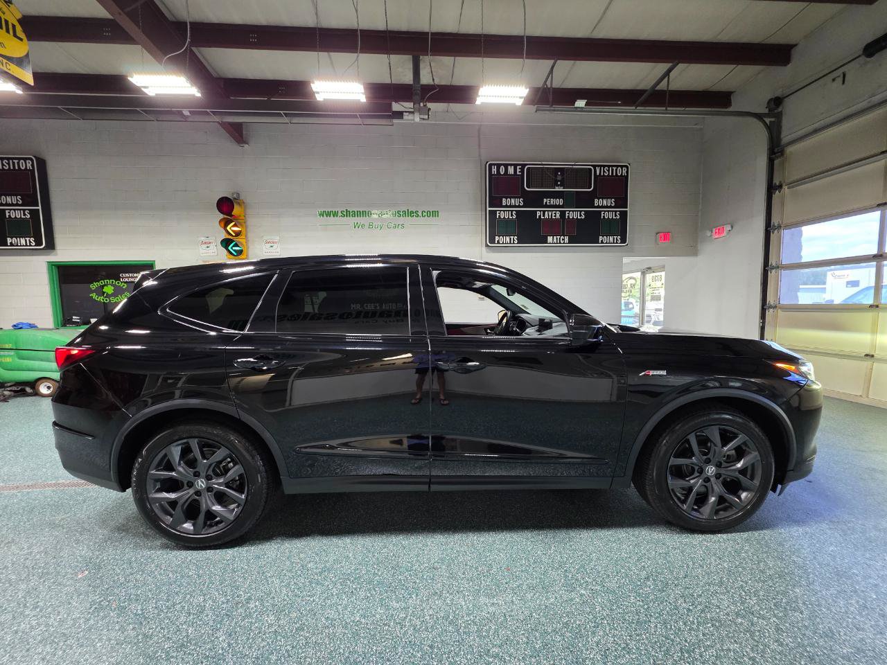 Used 2023 Acura MDX A-Spec AWD/4WD image 5