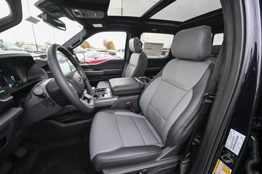 New 2025 Ford F150 Lightning Lariat image 17