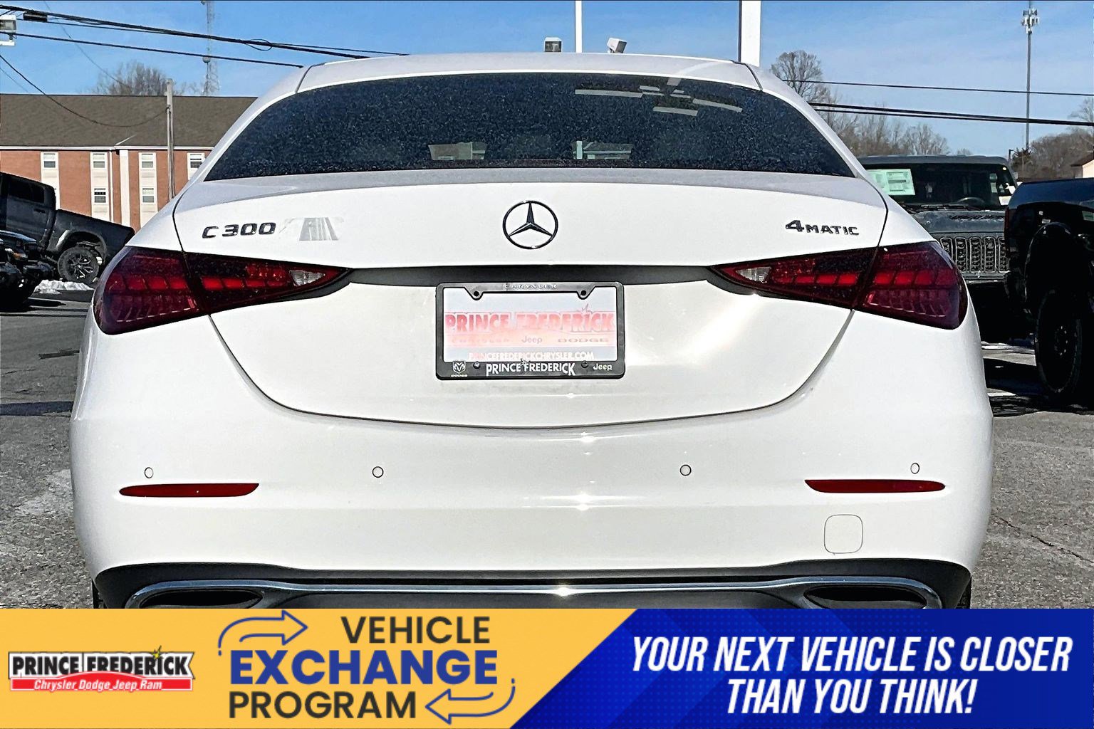 Used 2022 Mercedes-Benz C 300 4MATIC Sedan image 4