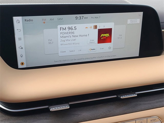 Used 2025 Genesis G90 3.5T image 29