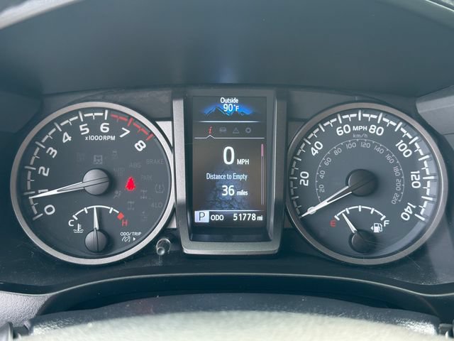 Used 2022 Toyota Tacoma TRD Off-Road w/ Technology Package AWD/4WD image 28